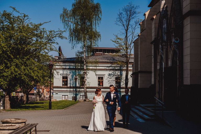 Aga i Artur Reportaż | Wiwenda | Bochnia - Połom Duży 717 oryginalny plener ślubny, Połom Duży, Sesja, sesja ślubna, sesja w szklarni, wedding session, wesele, Wiwenda, zdjęcia ślubne