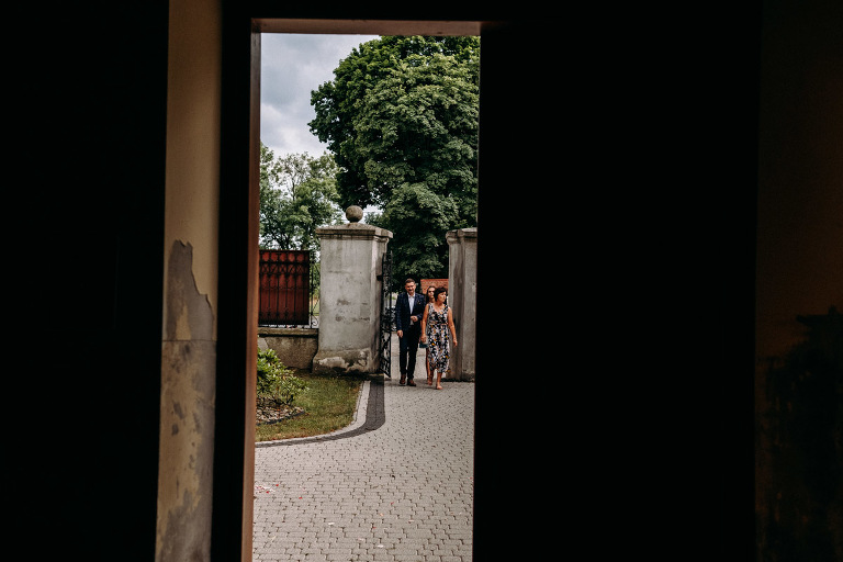 Maria i Michael - Reportaż Ślubny w Pałacu Minoga - Ślub Polsko - Angielski 83 fotograf ślubny Kraków, Fotograf śluby Warszawa, fotografia ślubna bochnia, fotografia ślubna kraków, oryginalny plener ślubny, Pałac Minoga, Pałac za Krakowem, plener ślubny, Ślub Polsko - Angielski, wedding session, wesele, Wesele za Krakowem, zdjęcia ślubne