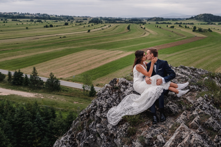 Najlepsze zdjęcia ślubne 2020  74 Babie Lato Gdów, Bieszczady, Boho, Dworek Kącki, Fotograf ślubny, fotograf ślubny Kraków, Fotograf śluby Warszawa, fotografia ślubna bochnia, fotografia ślubna kraków, Gospoda Pod Kamieniem, oryginalny plener ślubny, Panorama Nowy Wiśnicz, Pałac Żeleńskich, plener ślubny, Robert Bereta, Sala weselna Limanowa, Sale Weselne Bochnia, Sale weselne Kraków, Sesja, Sesja Góry Adrspach, sesja ślubna, sesja ślubna w Bieszczadach, sesja ślubna zagraniczna, Sesja w górach, Sesja w stodole, sesja w szklarni, sesja w tatrach, wedding session, wesele, Wiwenda Połom Duży, Zacisze Gnojnik, zdjęcia rustykalne, zdjęcia ślubne